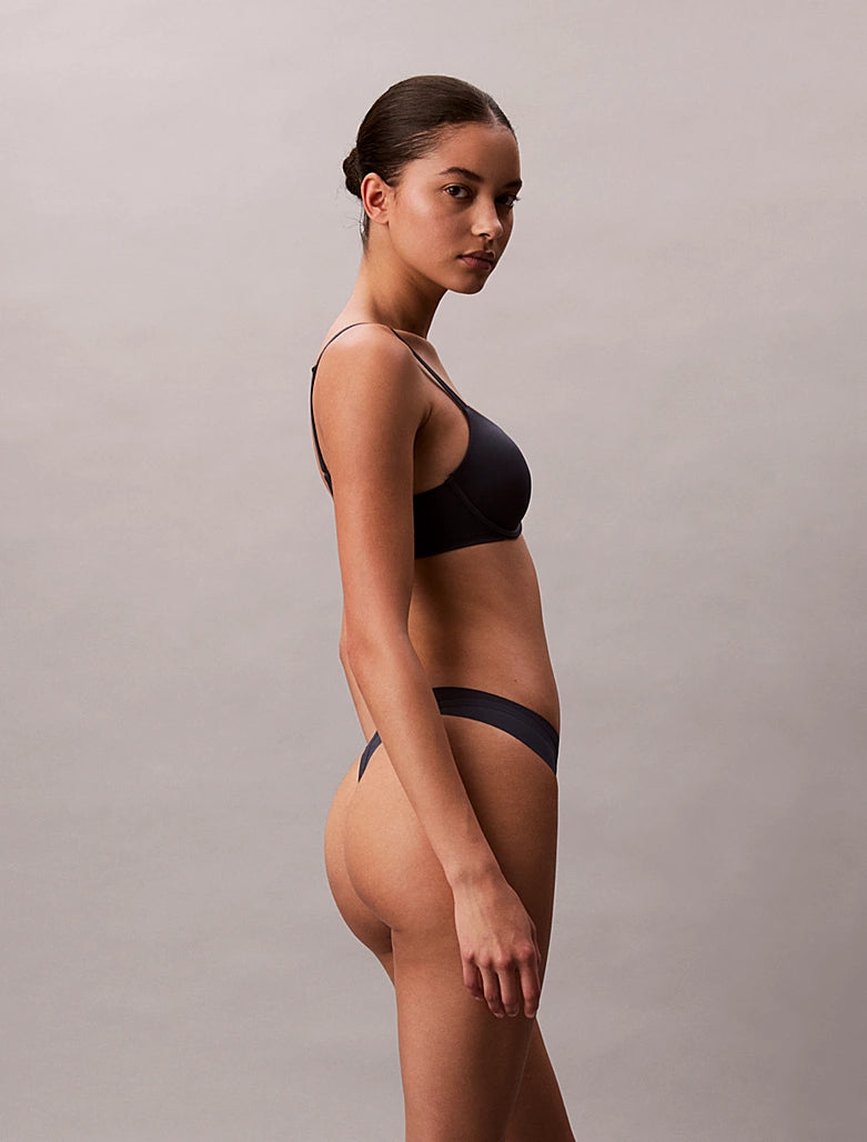 Calvin Klein | Invisibles Thongs 3 Pack | Casual Blue/ Speakeasy/ Cedar