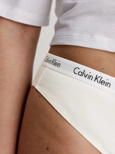 Load image into Gallery viewer, Calvin Klein | 3 Pack Thong | Iris
