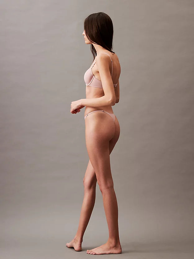 Calvin Klein | Minimalist Demi T-Shirt | Subdued