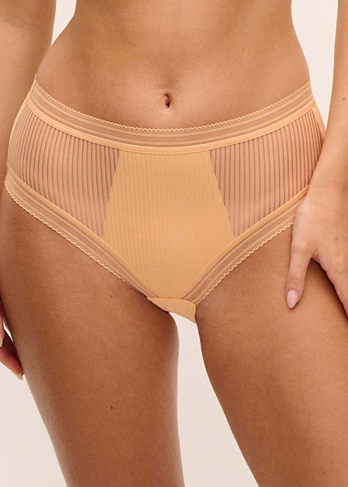 Fantasie | Fusion Brief | Sand