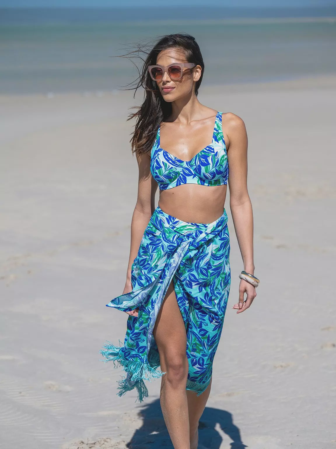 Pour Moi | Fringe Trim Crinkle Multiway Sarong | Aqua Palm