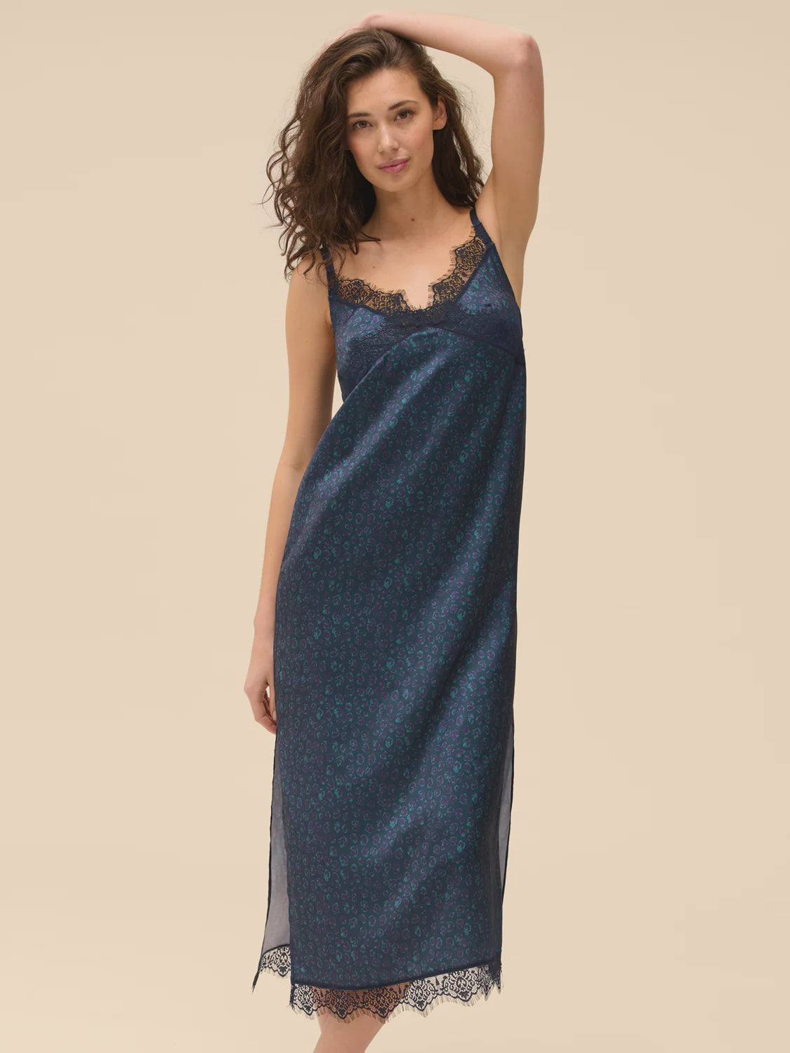 Simone Perele | Satin Secrets Long Nightdress | Feline Blue