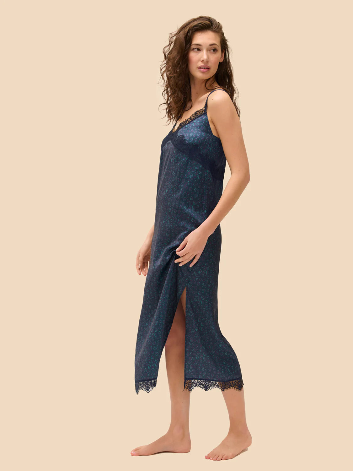 Simone Perele | Satin Secrets Long Nightdress | Feline Blue