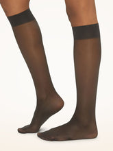 Load image into Gallery viewer, Wolford | Satin Touch 20 Knee-Highs
