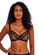 Load image into Gallery viewer, Freya | Loveland Plunge Bra | Bombshell Black
