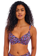 Load image into Gallery viewer, Freya | Santiago Plunge Top | Leopard
