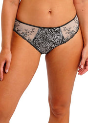 Fantasie | Lindsey Brief | Monochrome