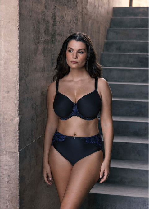 Fantasie | Emmaline Spacer | Midnight