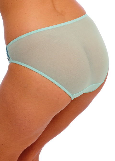 Wacoal | Embrace Lace Brief | Eggshell Blue