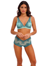 Load image into Gallery viewer, Wacoal | Embrace Lace Bralette | Eggshell Blue
