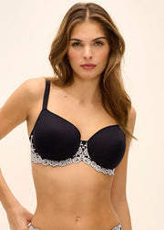 Wacoal | Embrace Lace Contour | Black