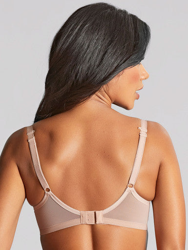 Panache | Cari Spacer | Champagne