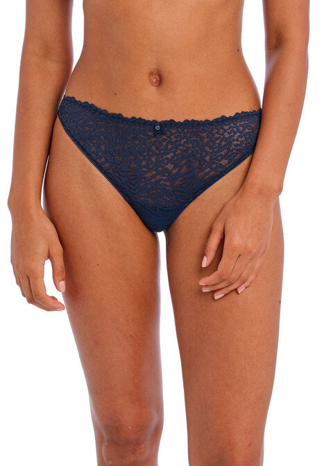 Freya | Catwalk Brazilian | Midnight