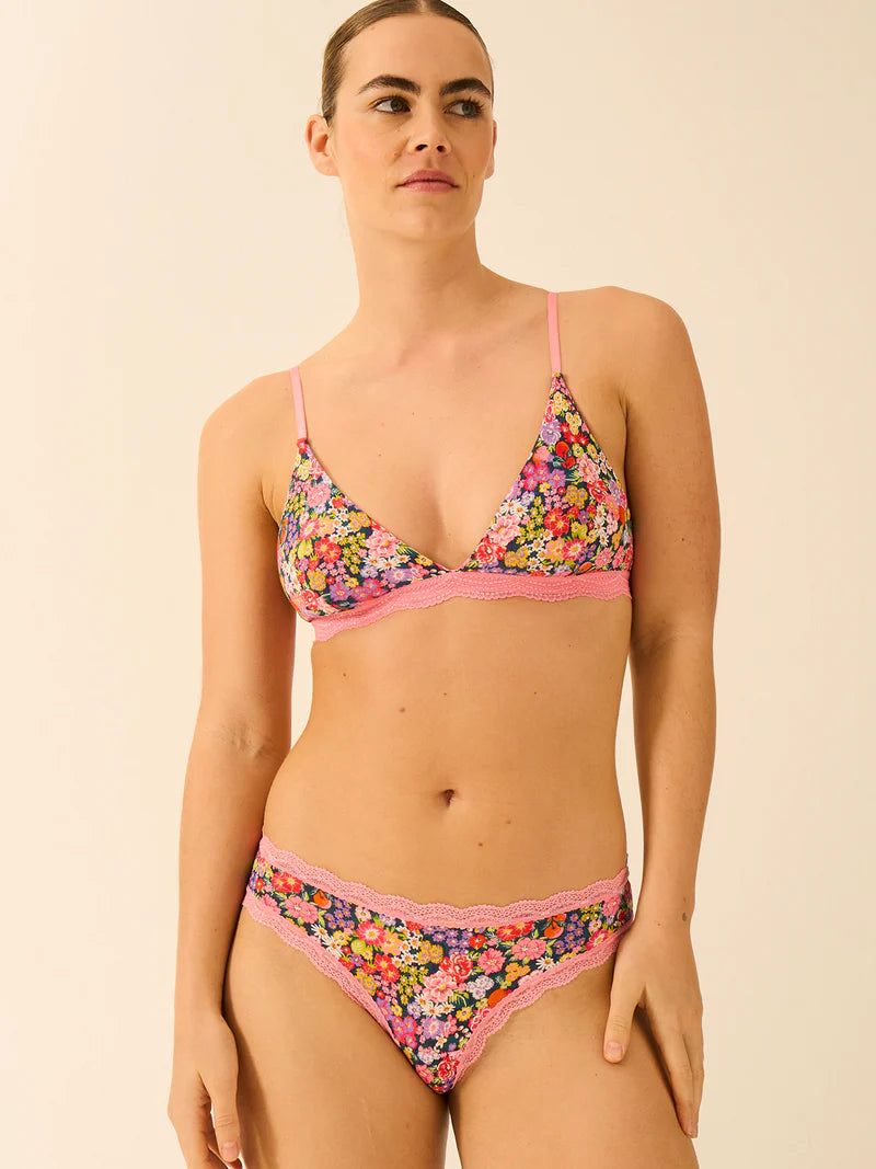Stripe & Stare | Brazilian | Botanical Bloom