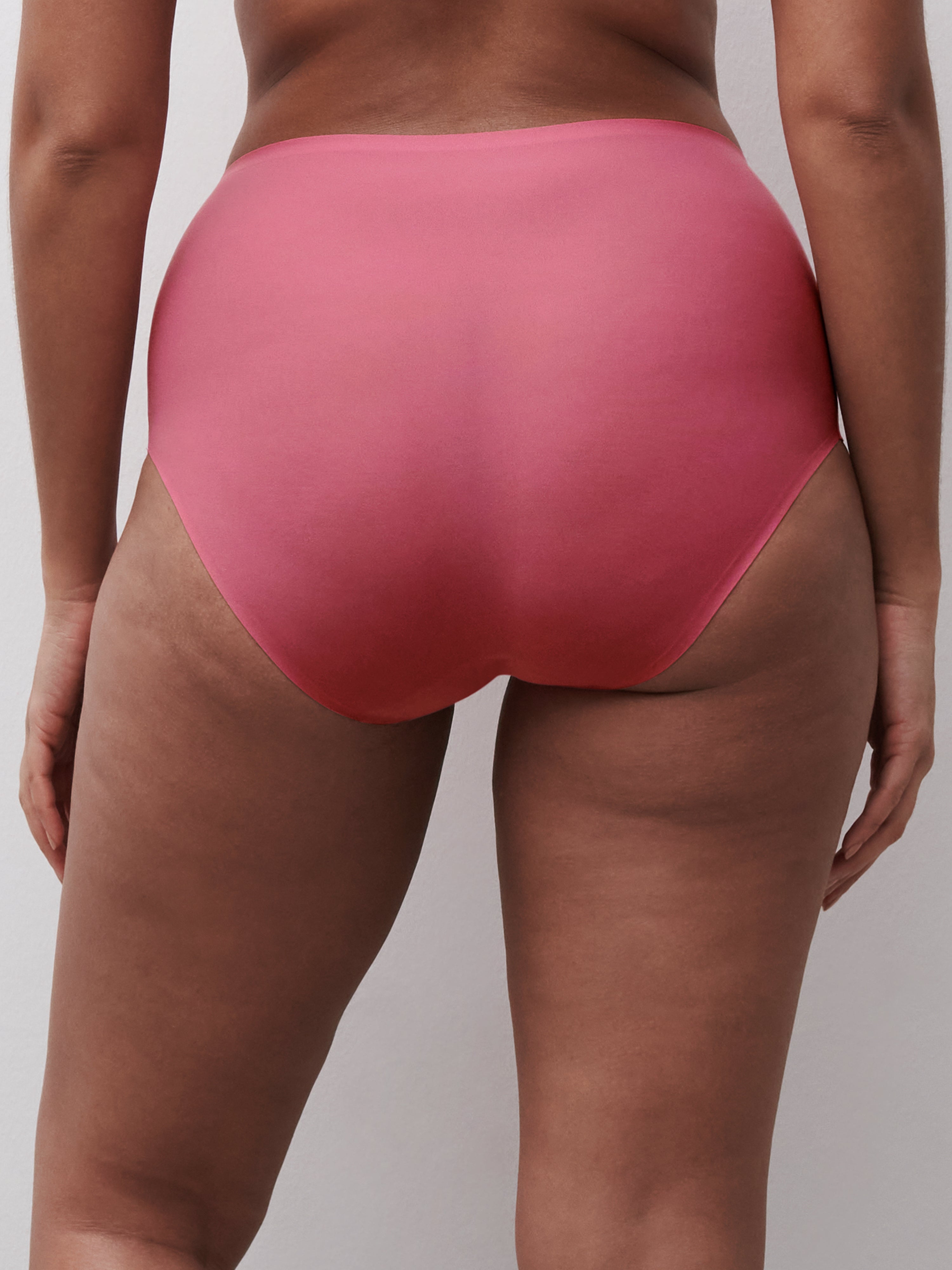Chantelle | High Waist Brief 1XL-4XL | Gardenia