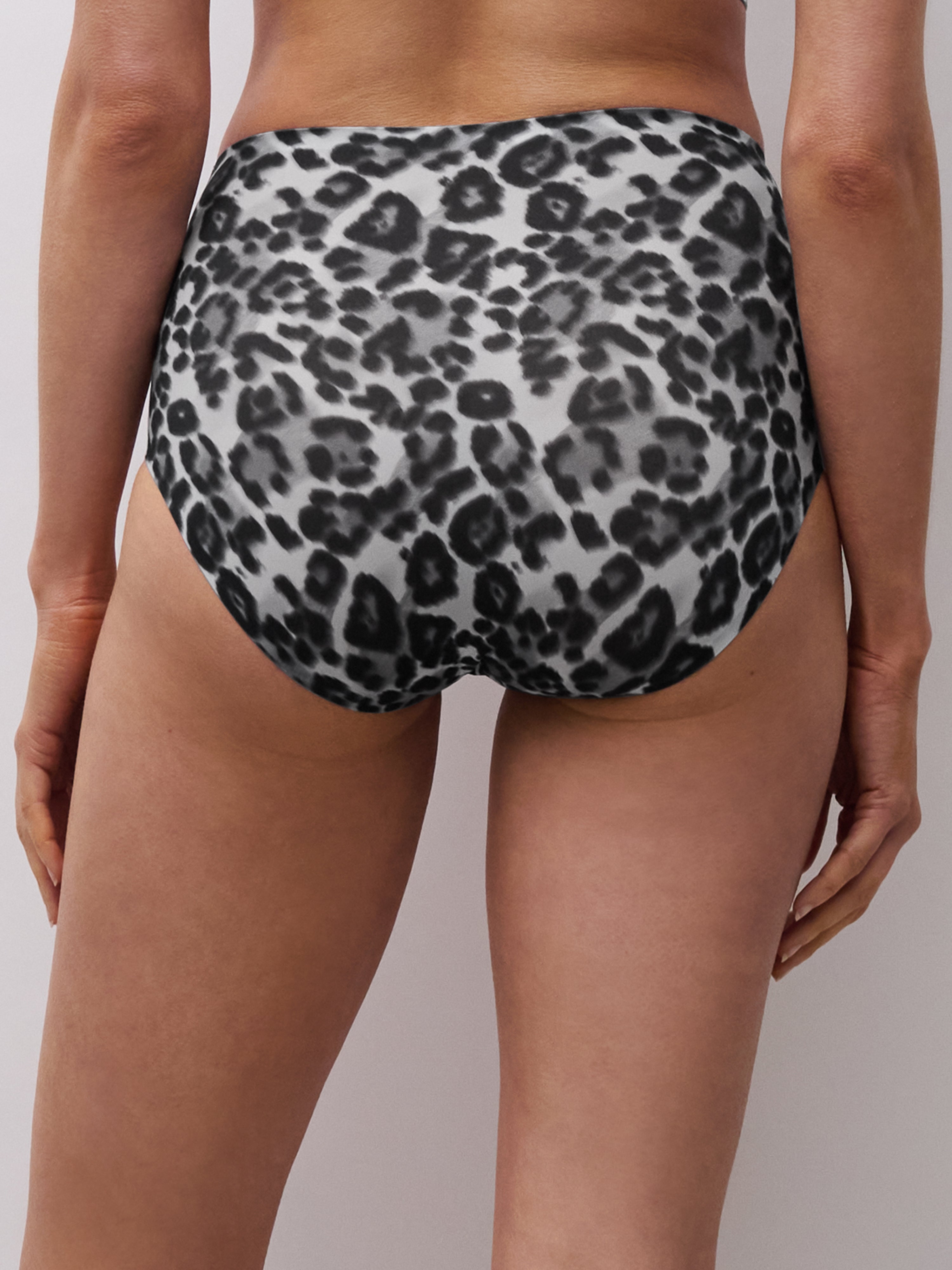 Chantelle | High Waist Brief | Grey Leopard