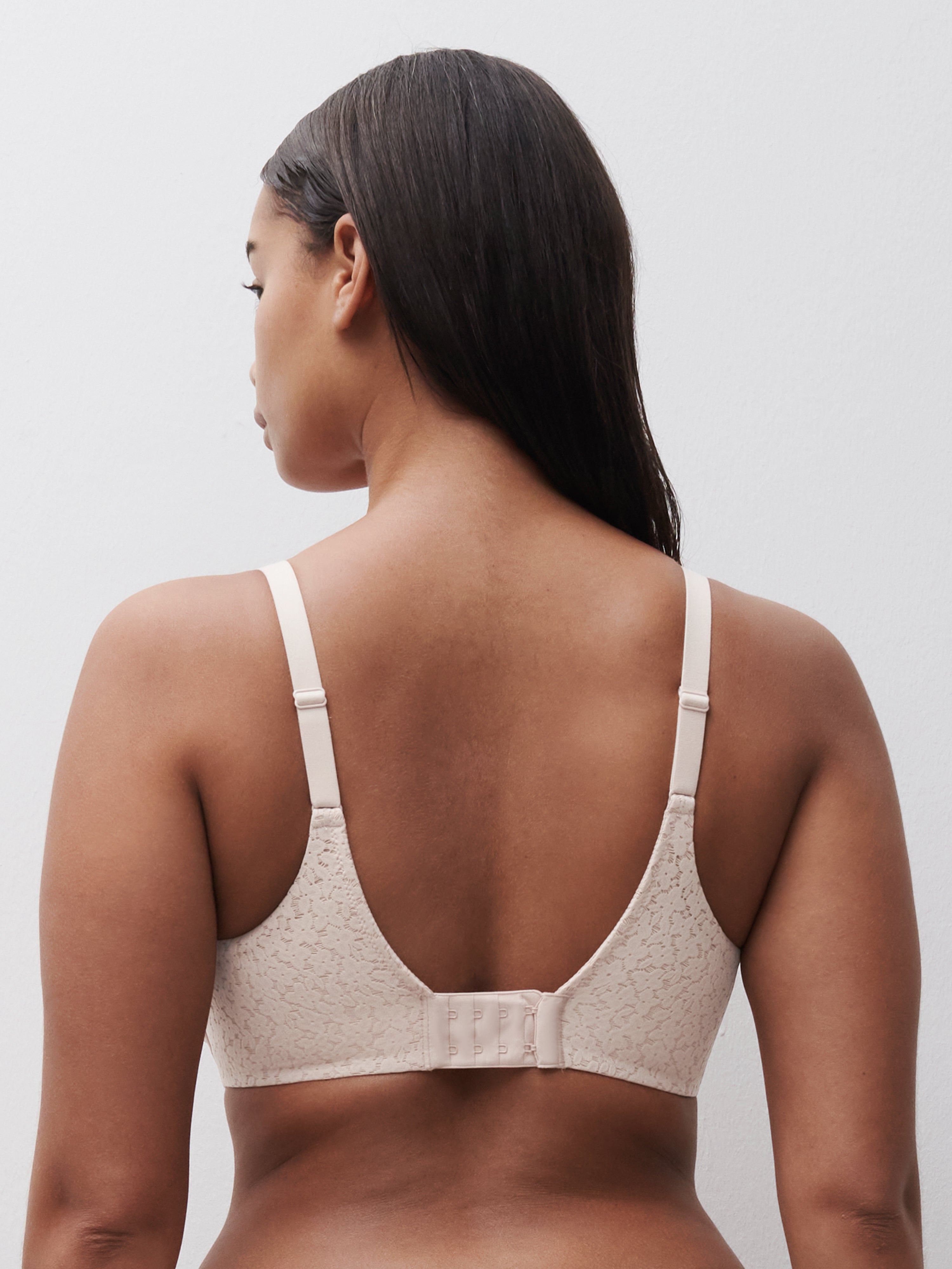 Chantelle | Norah Covering Spacer Bra | Pearl