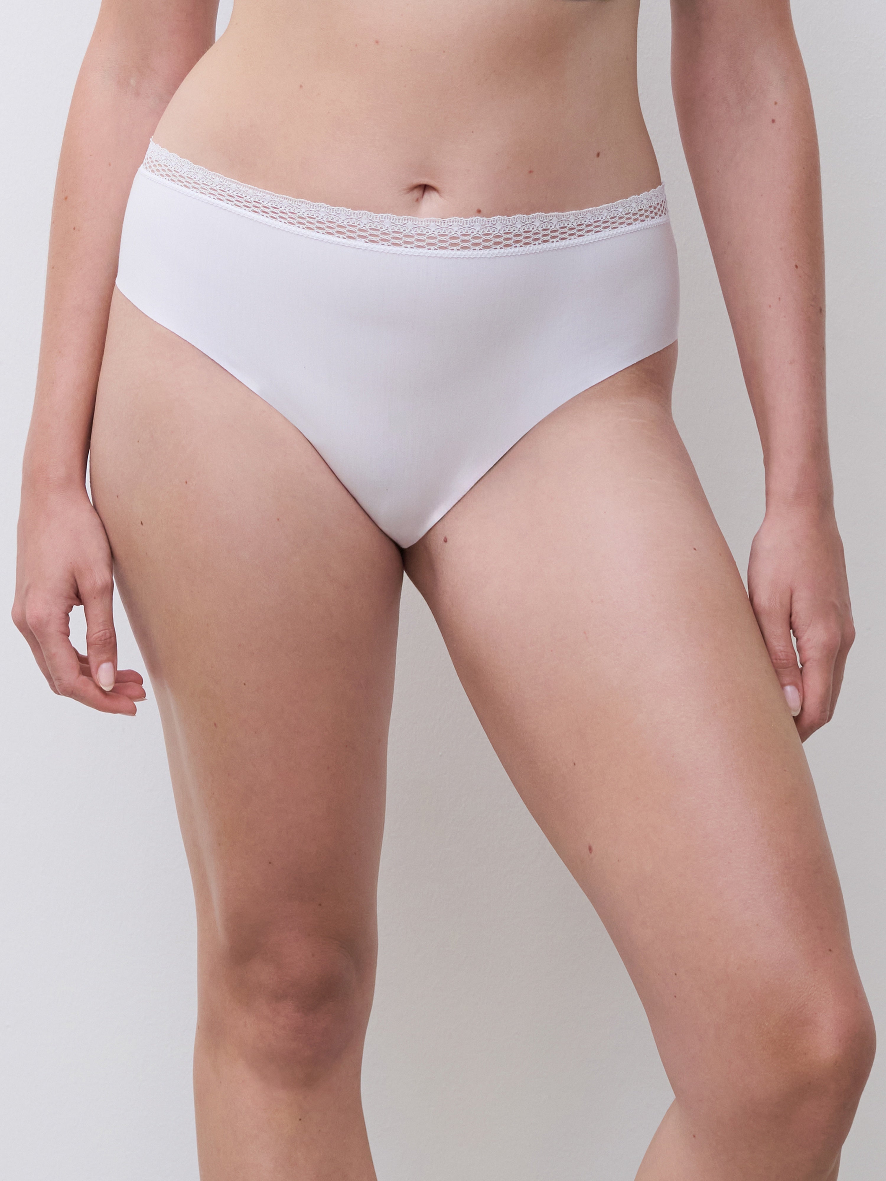 Chantelle | Cozy Chic Brief | White
