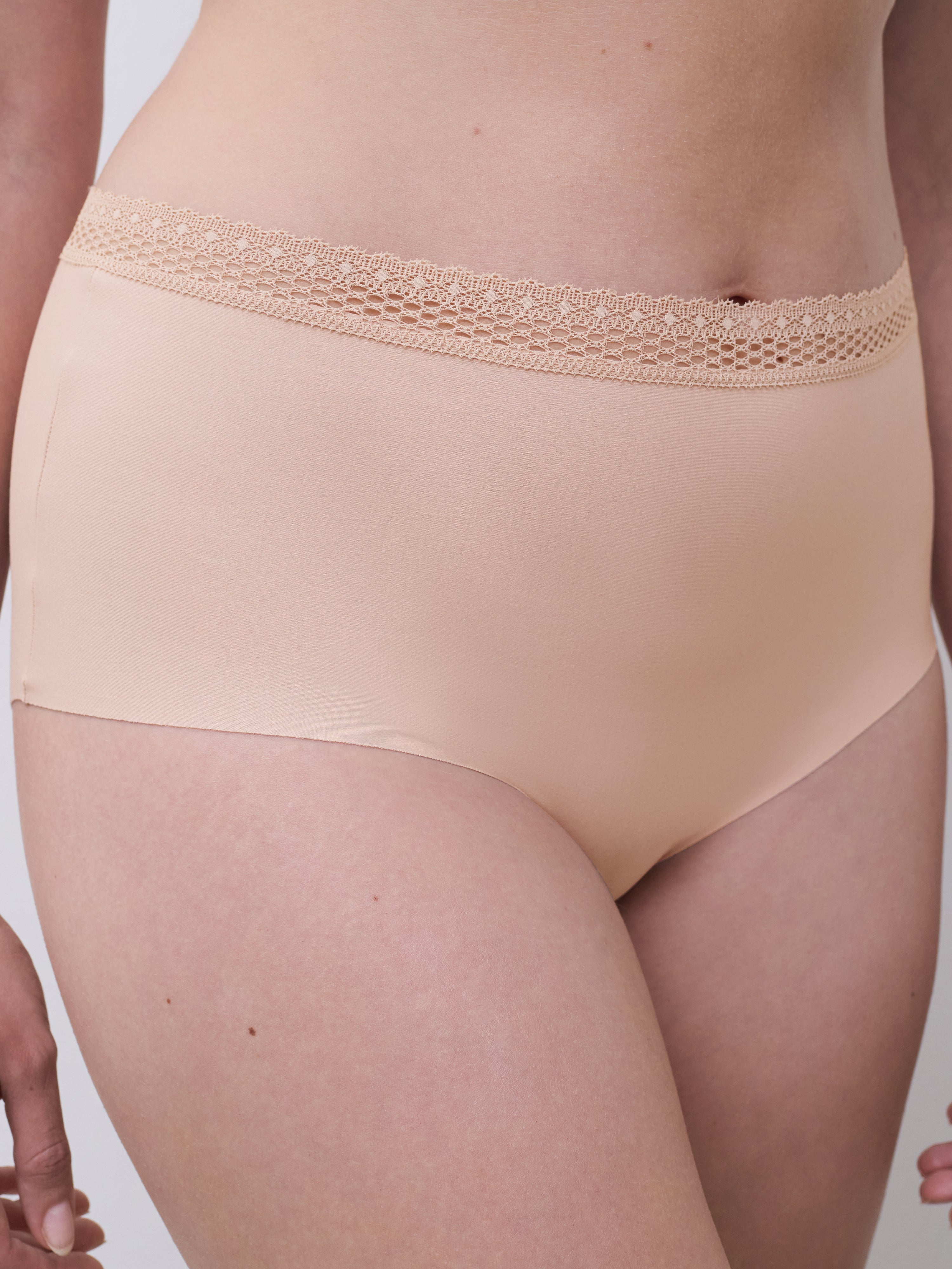 Chantelle | Cozy Chic Full Brief | Clay Nude