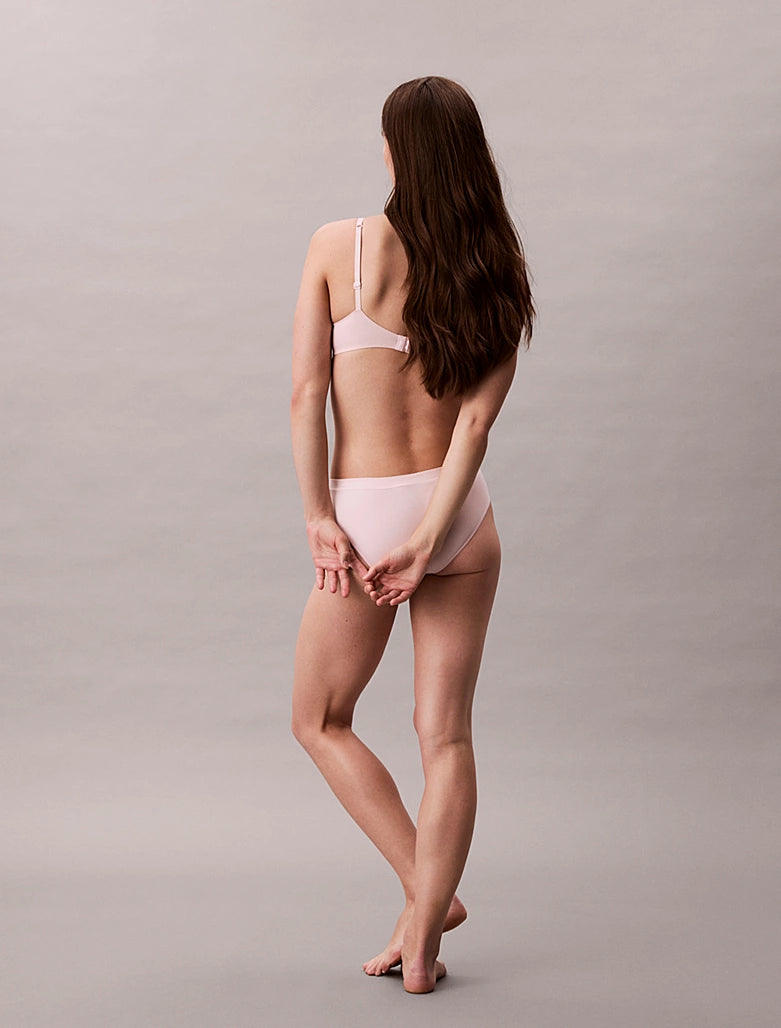 Calvin Klein | Bonded Flex Seamless Bikini Briefs 3 Pack | Black/ Cedar/ Eggshell