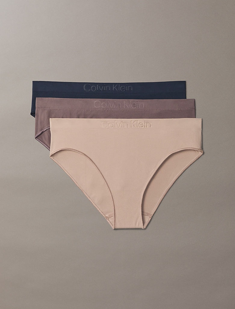 Calvin Klein | Bonded Flex Bikini Briefs 3 Pack | Shoreline/Cedar/ Sparrow