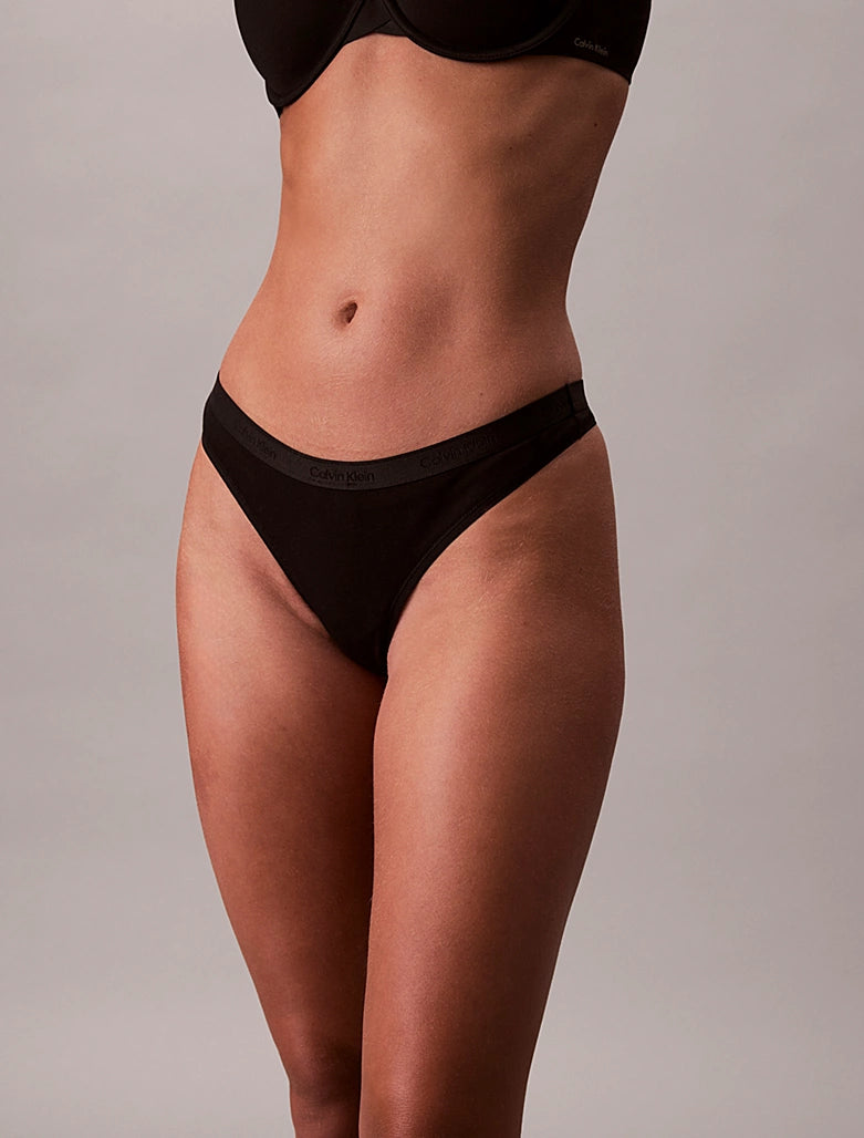 Calvin Klein | Icon Logo Thongs 5 Pack | Black/ Adrenaline Rush/ Dark Be