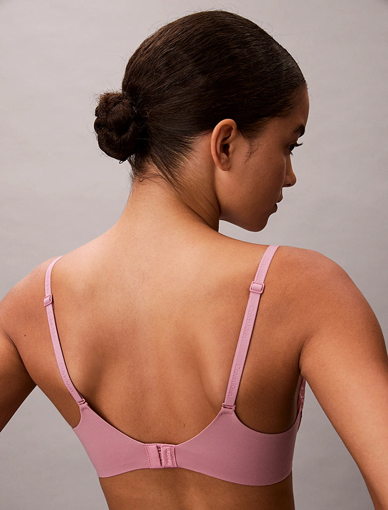 Calvin Klein | Perfectly Fit Lace Push Up Plunge Bra | Soft Mauve