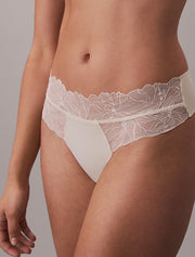 Calvin Klein | Perfectly Fit Lace Thong | Bone White