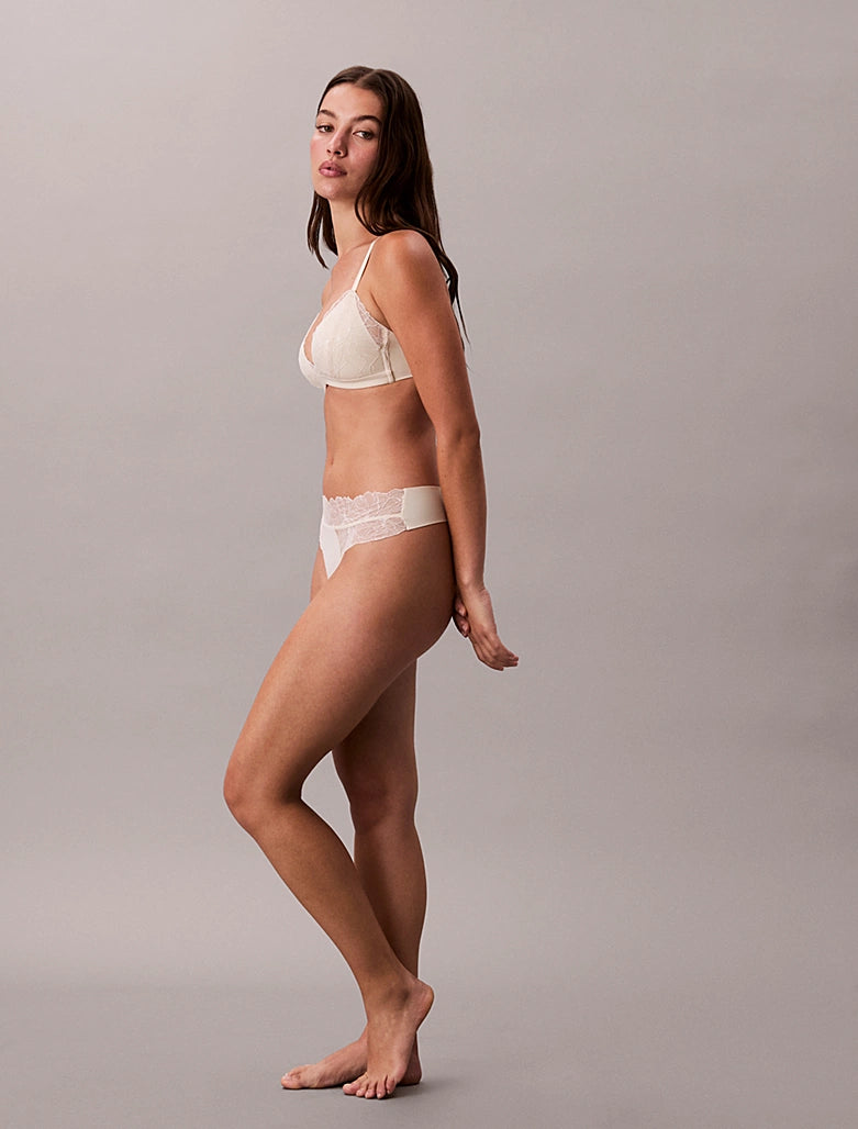 Calvin Klein | Perfectly Fit Lace Thong | Bone White