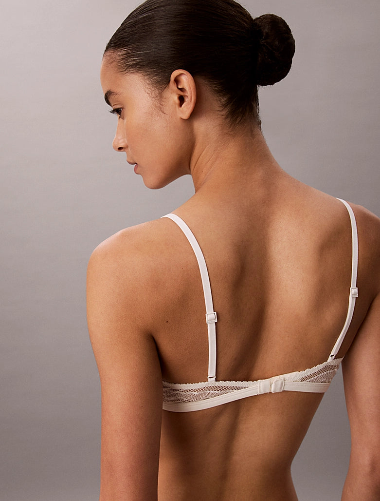 Calvin Klein | Unlined Triangle Bra Eternal Stretch Lace | Ivory