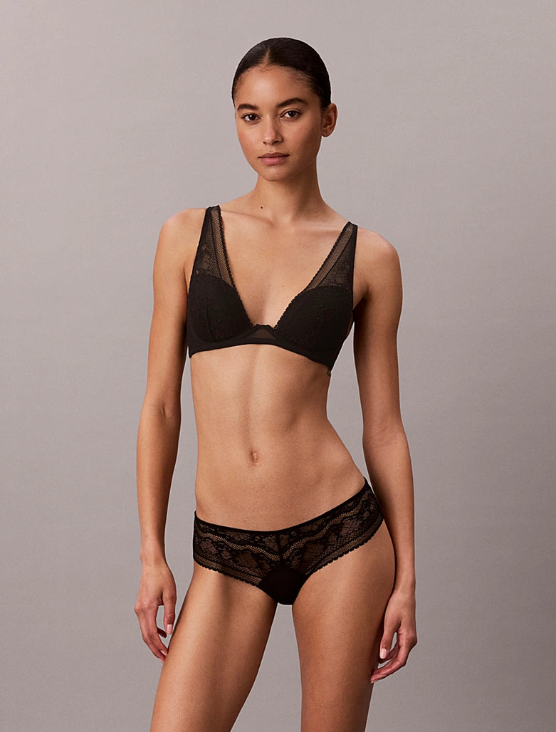 Calvin Klein | Lightly Lined Plunge Bra  | Black