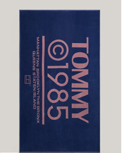 Load image into Gallery viewer, Tommy Hilfiger | Logo Swim Towel
