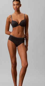 Calvin Klein | Perfectly Fit Lightly Lined Bra | Stingray + Turbulence
