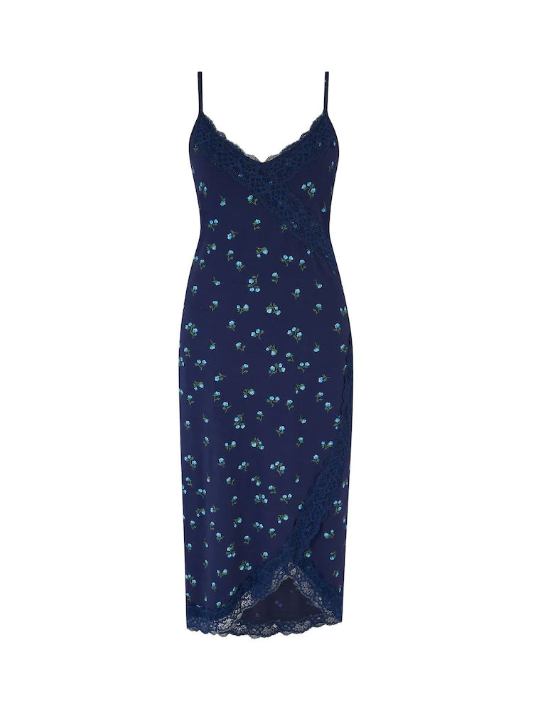 Pour Moi | Sofa Loves Lace Hidden Support Wrap Midi Chemise | Navy/ Blue Floral