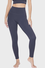 Load image into Gallery viewer, Huit | Well Being Leggings | Black
