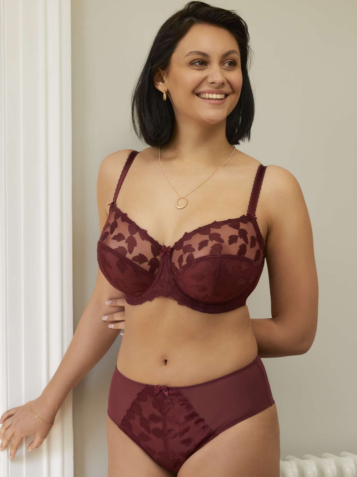 Panache | Corrine Full Cup | Velvet Cake
