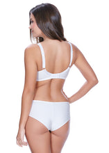 Load image into Gallery viewer, Freya | Idol Moulded T Shirt Bra | White
