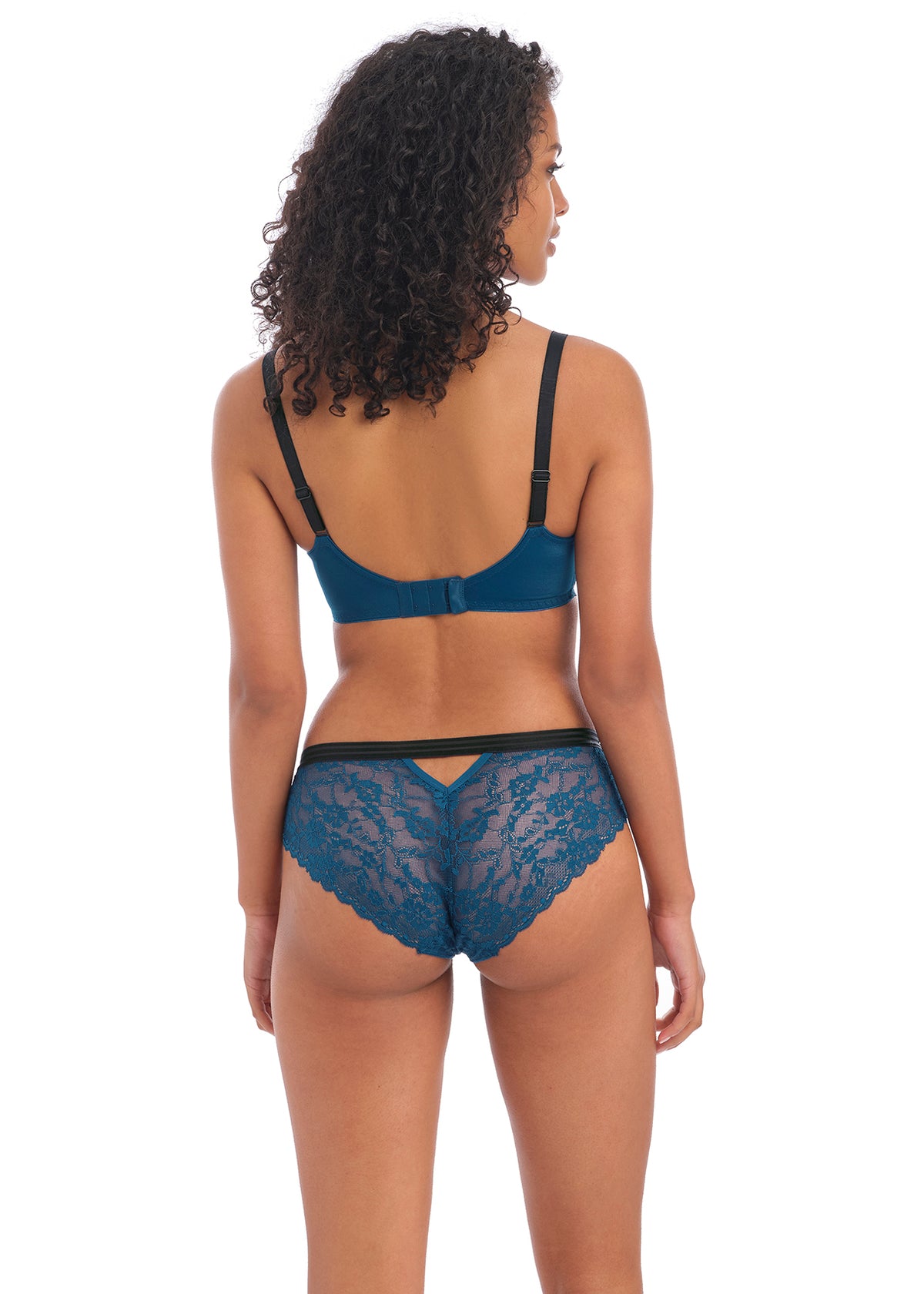 Freya | Offbeat Brief | Poseidon