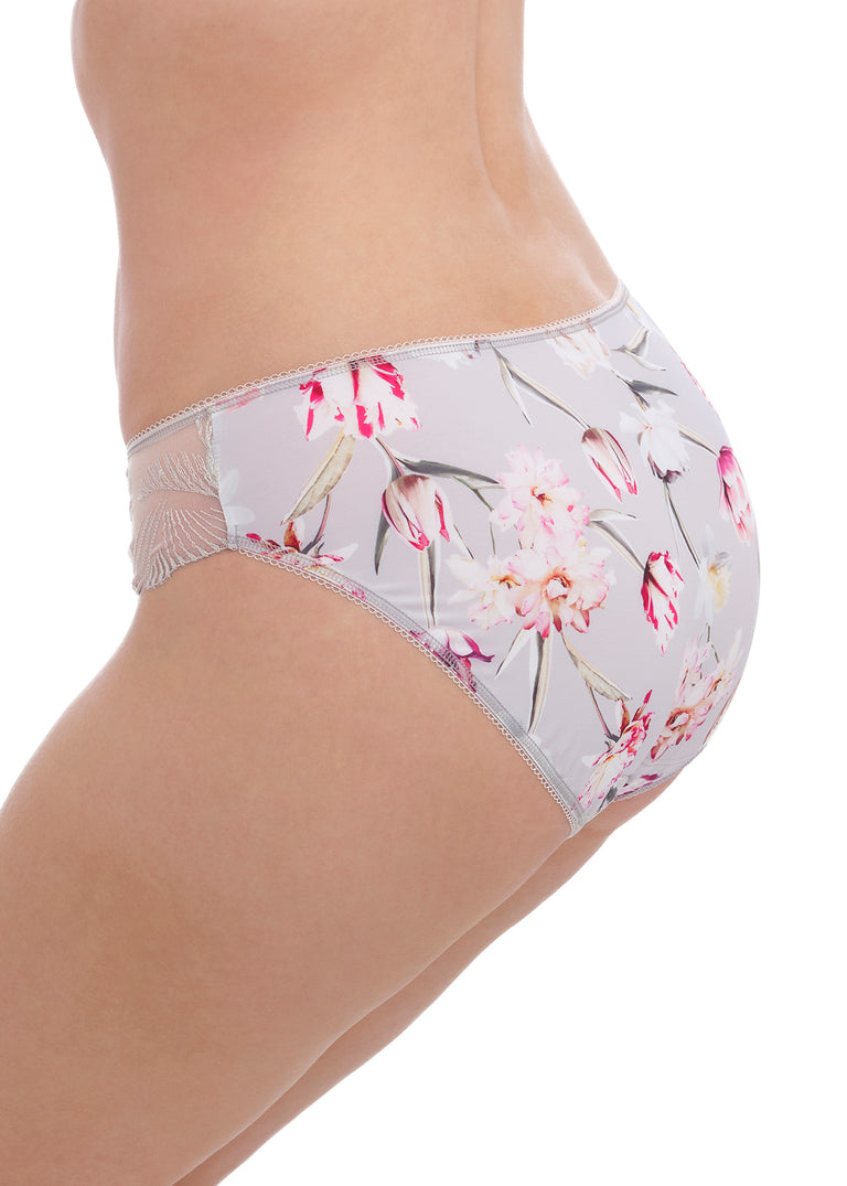 Fantasie | Skylar Brief