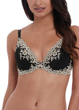 Load image into Gallery viewer, Wacoal | Embrace Lace Plunge | Black
