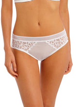 Load image into Gallery viewer, Wacoal | Raffine Brief | White
