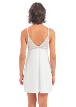 Load image into Gallery viewer, Wacoal | Raffine Chemise | White
